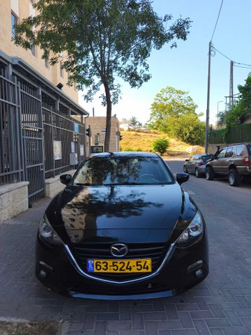 מודעת רכב מאזדה 3