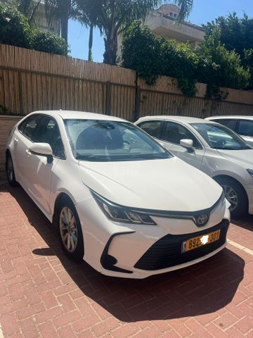 מודעת רכב טויוטה קורולה