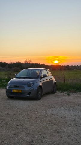 מודעת רכב פיאט 500E