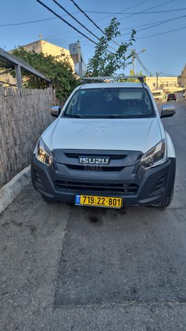 מודעת רכב איסוזו די-מקס