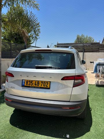 מודעת רכב סקודה קארוק