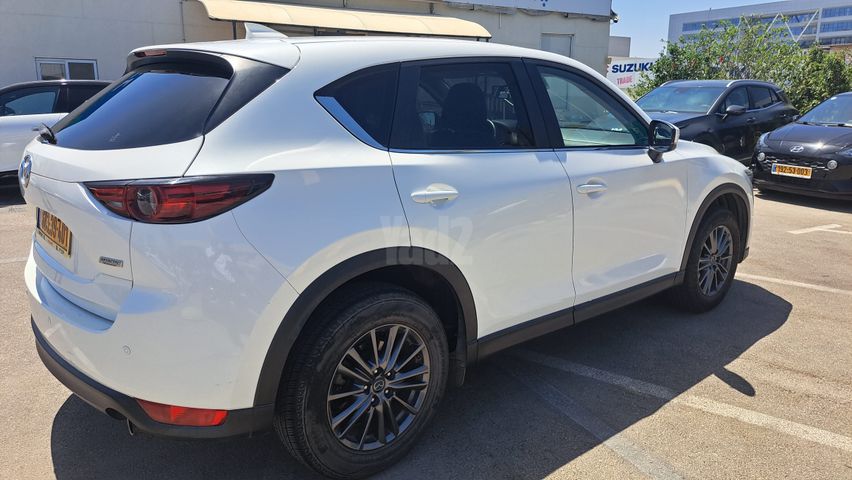 מודעת רכב מאזדה CX-5