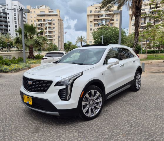 מודעת רכב קאדילק XT4 1