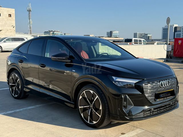 מודעת רכב אאודי Q4 e-tron