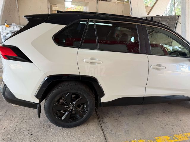 מודעת רכב טויוטה RAV4