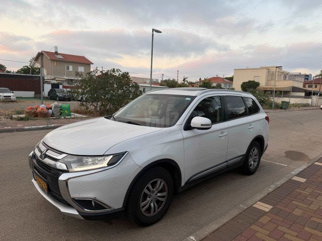 מודעת רכב מיצובישי אאוטלנדר