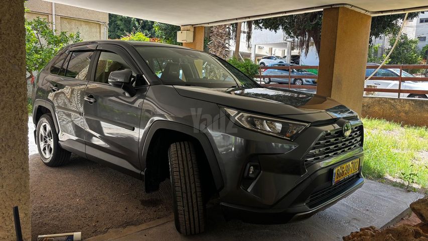 מודעת רכב טויוטה RAV4