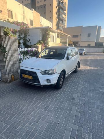 מודעת רכב מיצובישי אאוטלנדר
