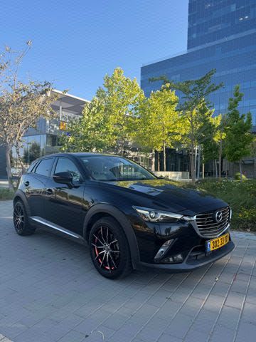 מודעת רכב מאזדה CX-3