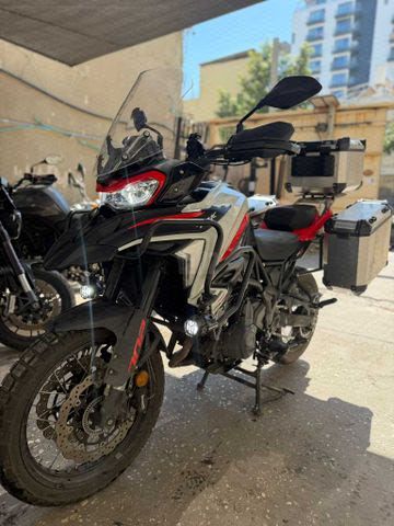 מודעת רכב בנלי TRK702X