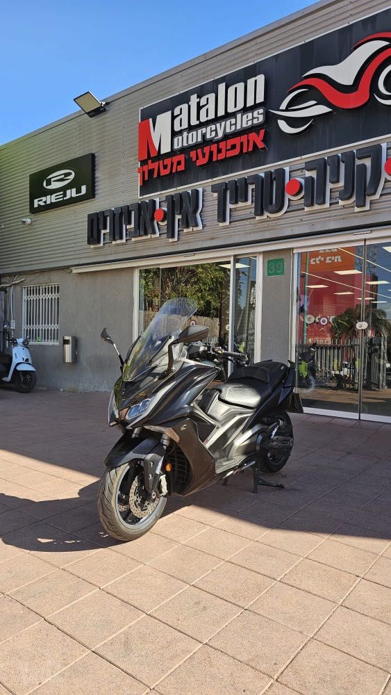 מודעת רכב קימקו AK 550