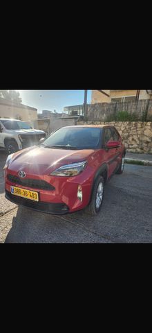 מודעת רכב טויוטה יאריס קרוס 1