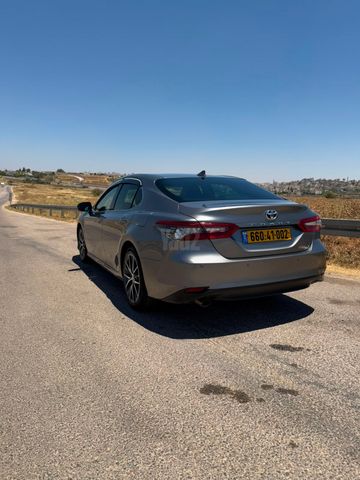 מודעת רכב טויוטה קאמרי 2