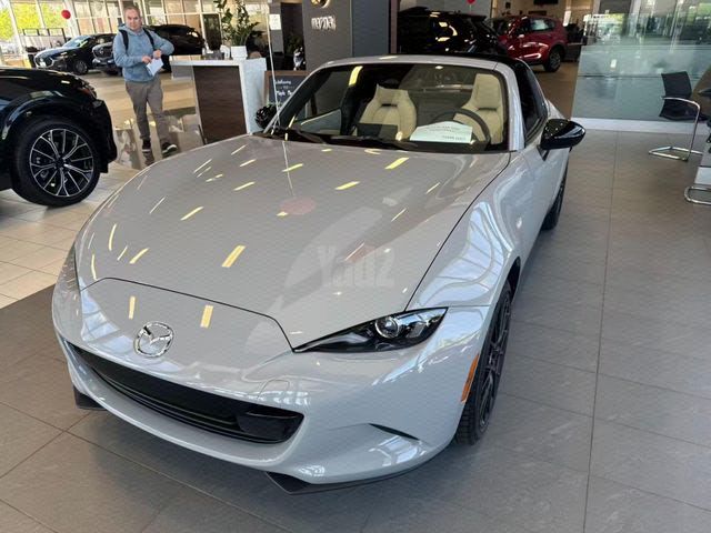 מודעת רכב מאזדה MX-5