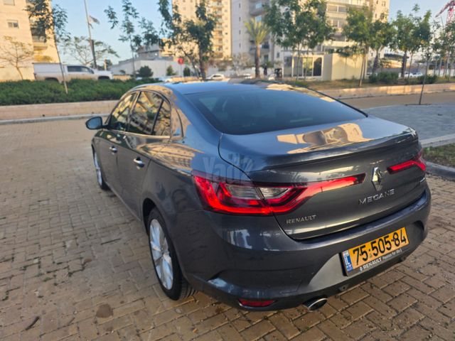 מודעת רכב רנו מגאן 3