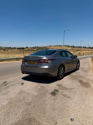 מודעת רכב טויוטה קאמרי 3