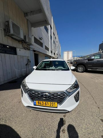 מודעת רכב יונדאי איוניק