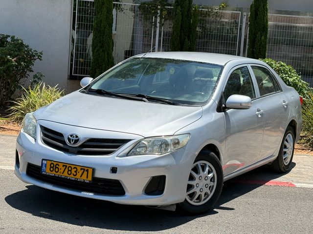 מודעת רכב טויוטה קורולה
