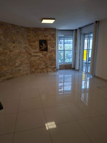 יהושע רבינוביץ 32