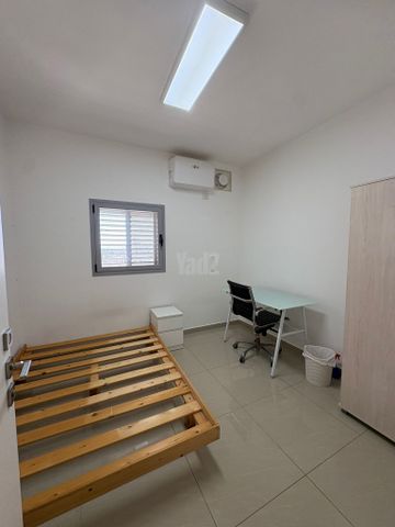 גוש עציון 28
