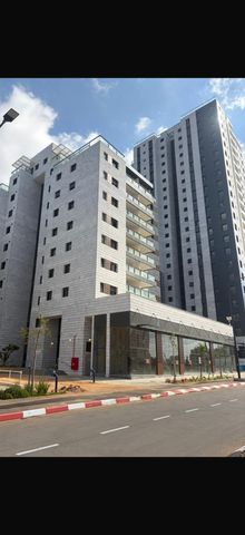 אסתר ארדיטי 13