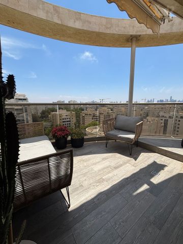 דירה למכירה בתל אביב יפו (תיווך) — 2