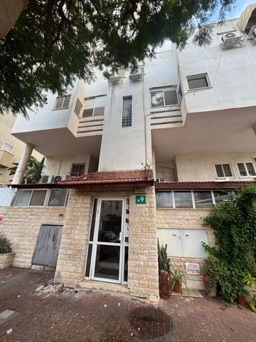 מודעת נכס, נורית 9, מעוז, כפר סבא