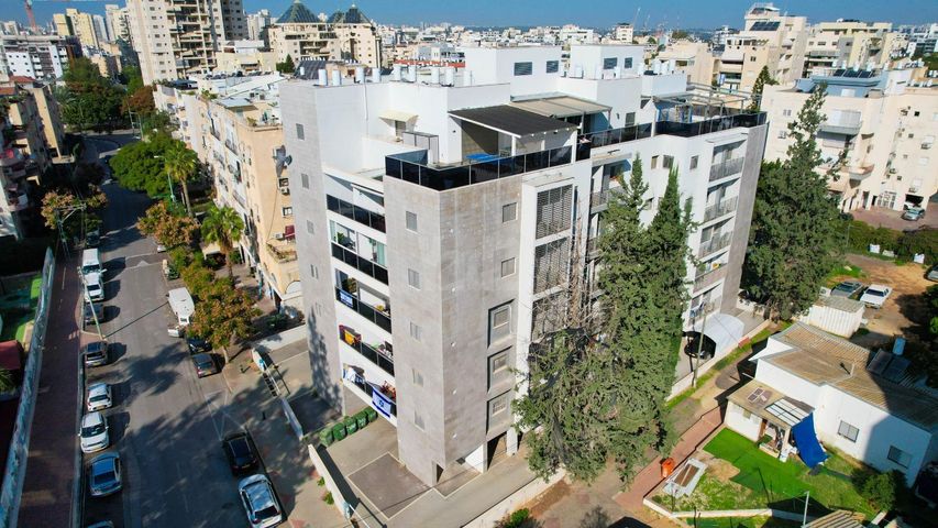 גג/ פנטהאוז