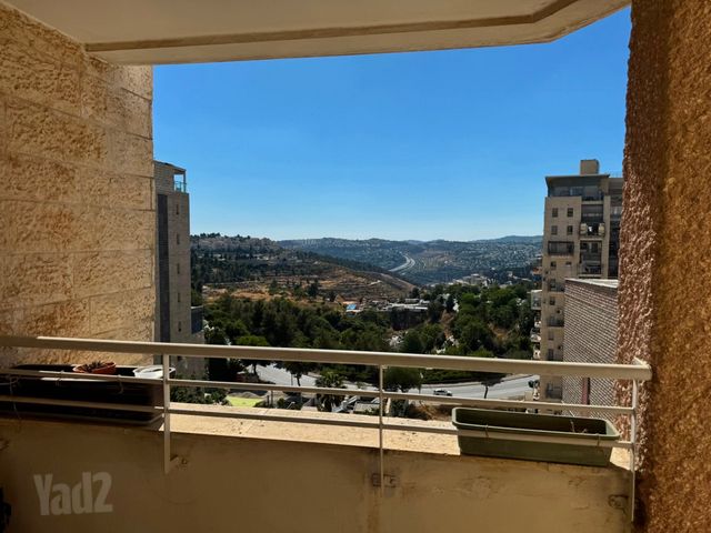 דירה למכירה בירושלים (תיווך) — 3