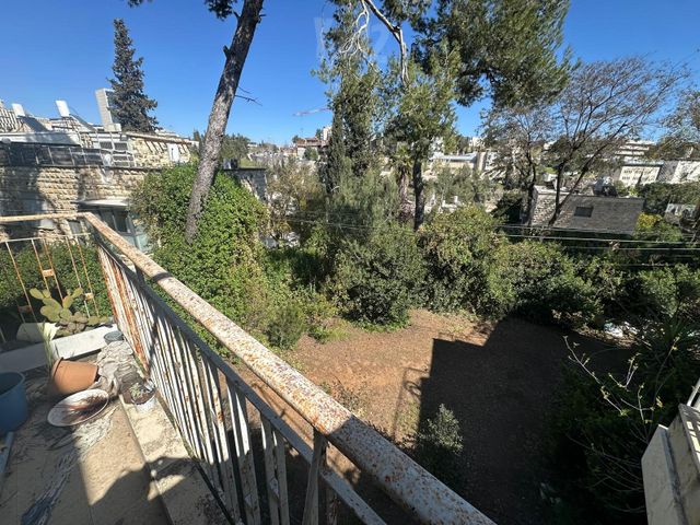 דירה למכירה בירושלים (תיווך) — 2
