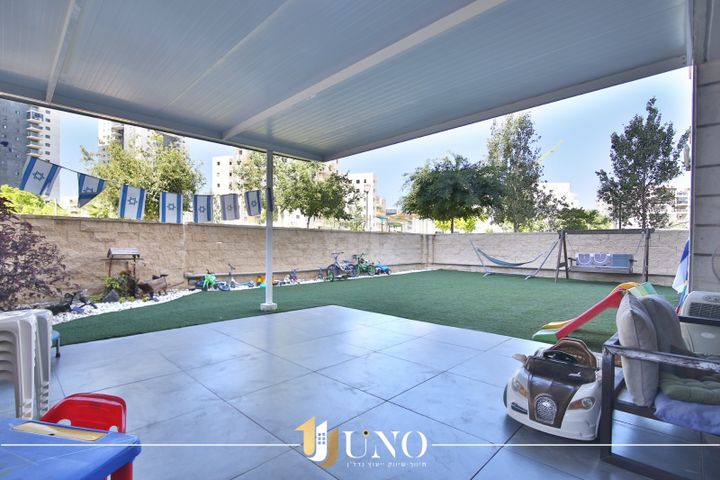 אהוד מנור 15