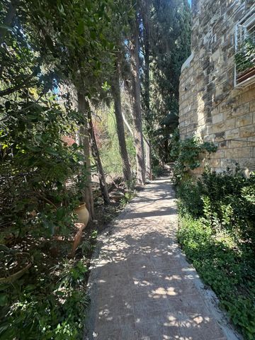 דירה למכירה בירושלים (תיווך) — 4