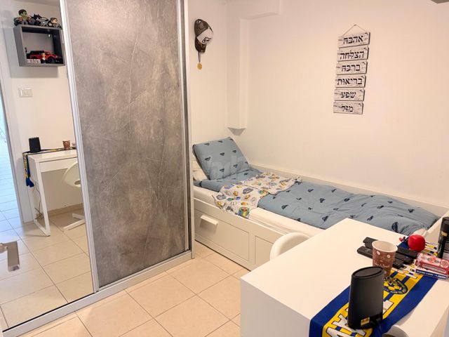 יחידת דיור, ראשונים, ראשון לציון