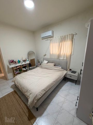 תמונה 3 של דירת 2.5 חדרים להשכרה בחולון