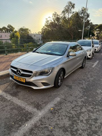 מודעת רכב מרצדס-בנץ CLA