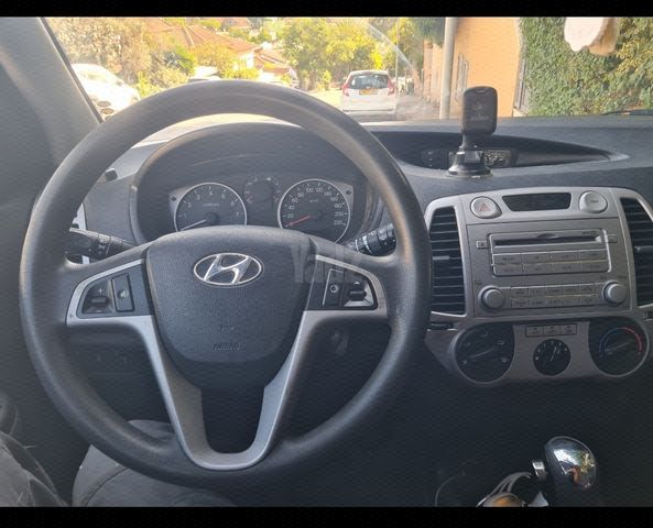 מודעת רכב יונדאי i20