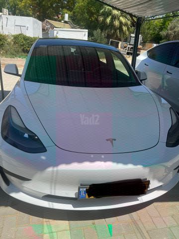 מודעת רכב טסלה מודל 3