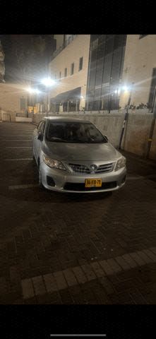 מודעת רכב טויוטה קורולה
