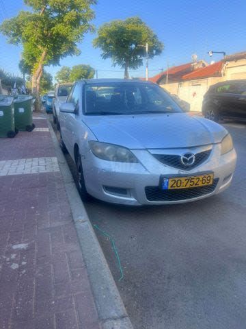 מודעת רכב מאזדה 3