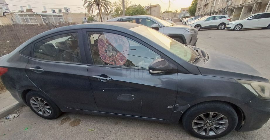 מודעת רכב יונדאי אקסנט i25