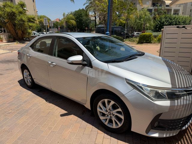 מודעת רכב טויוטה קורולה