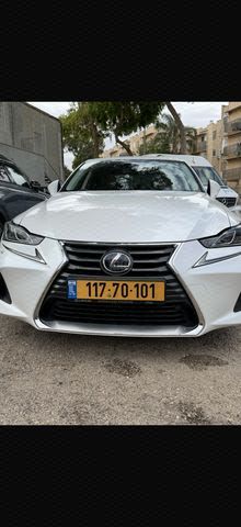 מודעת רכב לקסוס IS