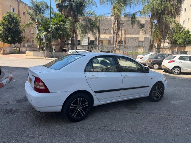 מודעת רכב טויוטה קורולה