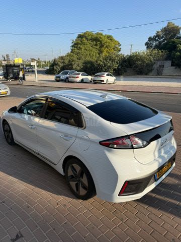 מודעת רכב יונדאי איוניק