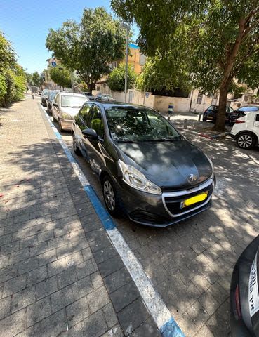 מודעת רכב פיג'ו 208