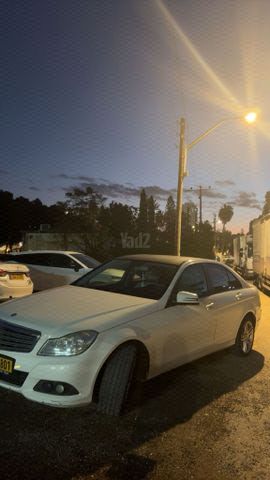 מודעת רכב מרצדס-בנץ C-class