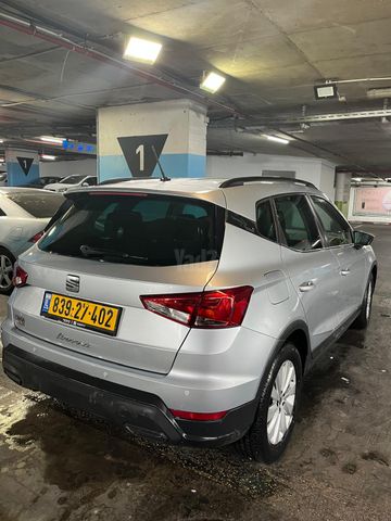 מודעת רכב סיאט ארונה