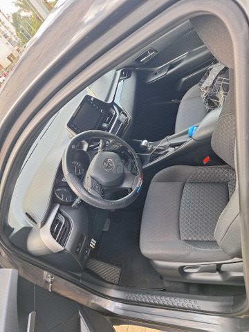 מודעת רכב טויוטה C-HR