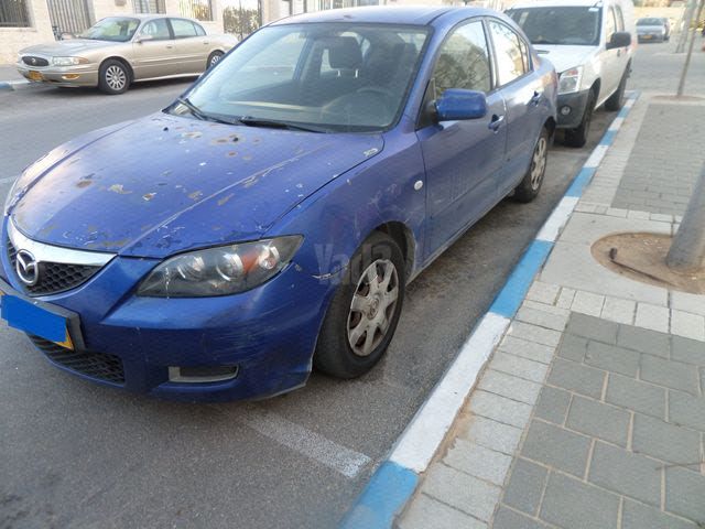 מודעת רכב מאזדה 3