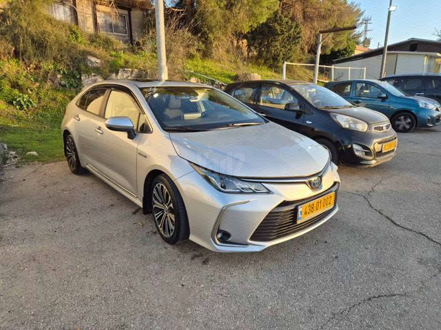 מודעת רכב טויוטה קורולה